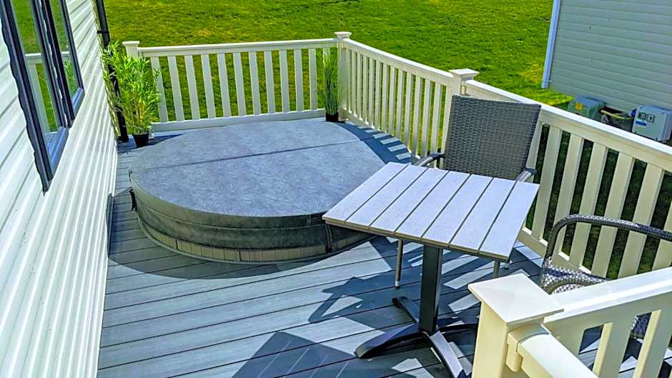 Tattershall Lakes - Merlin Point