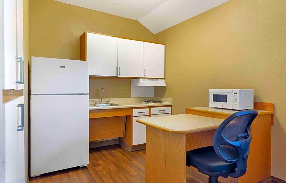 Extended Stay America Suites - Orlando - Lake Mary - 1040 Greenwood Blvd