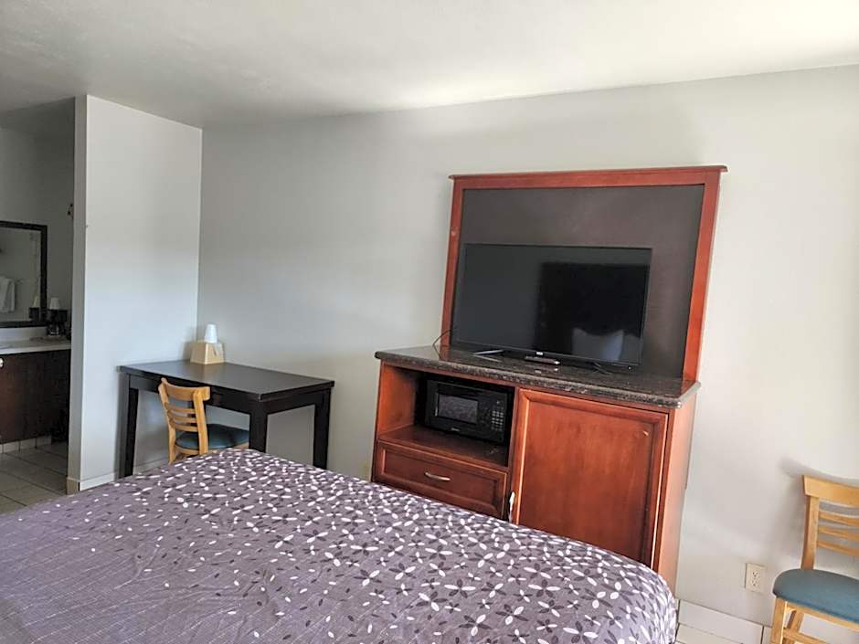 Pacific Inn