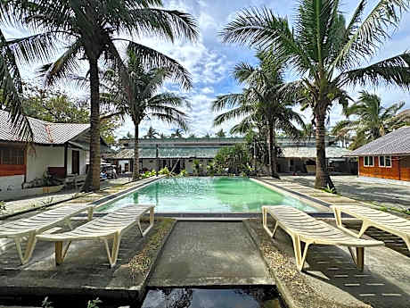 North Shore Surf Camp