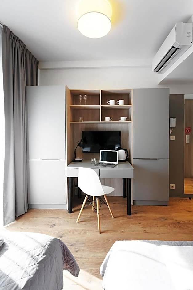 Self check-in Hostel Warsaw