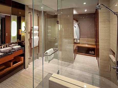 Deluxe Twin Room with Sea View