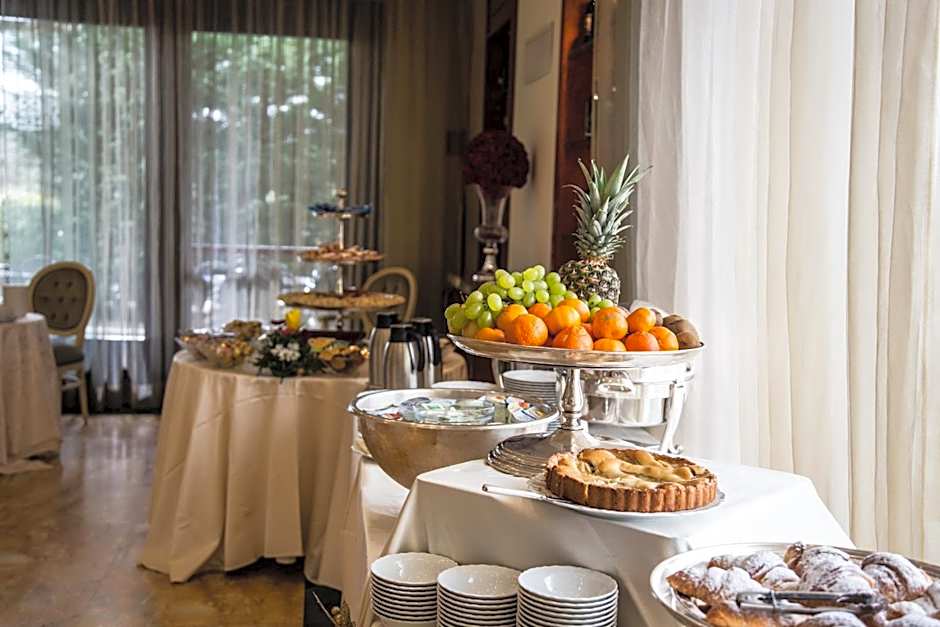 LH Hotel Domus Caesari