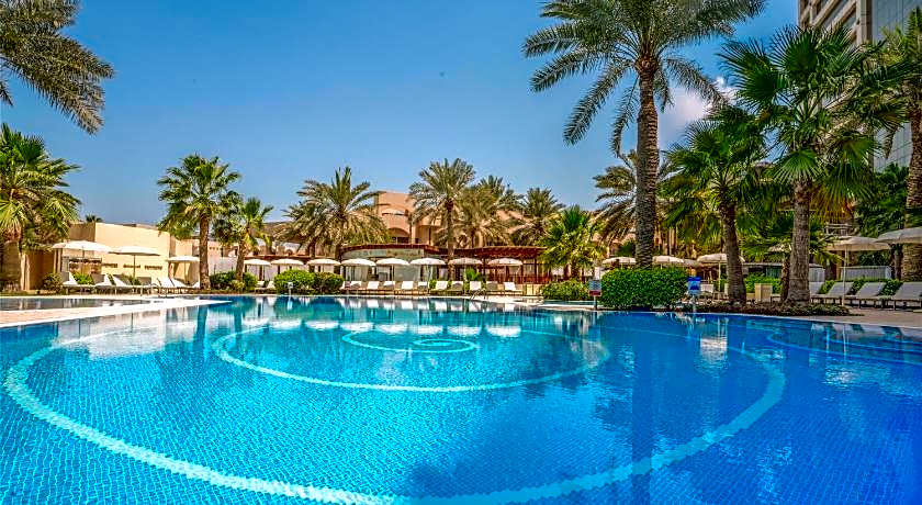 The Diplomat Radisson Blu Hotel Residence & Spa