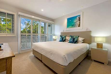 Poolview Terrace Two Bedroom - Luxe