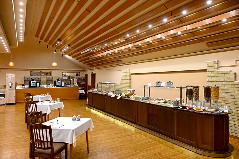 Aranyhomok Hotel Business & Relax