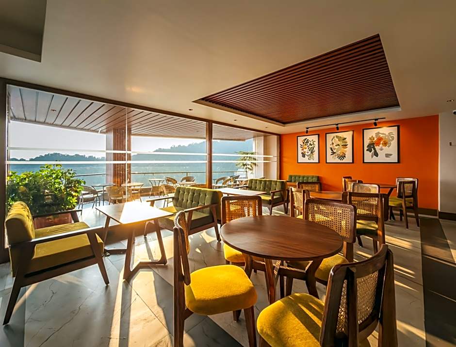Tripli Hotels M & Resort
