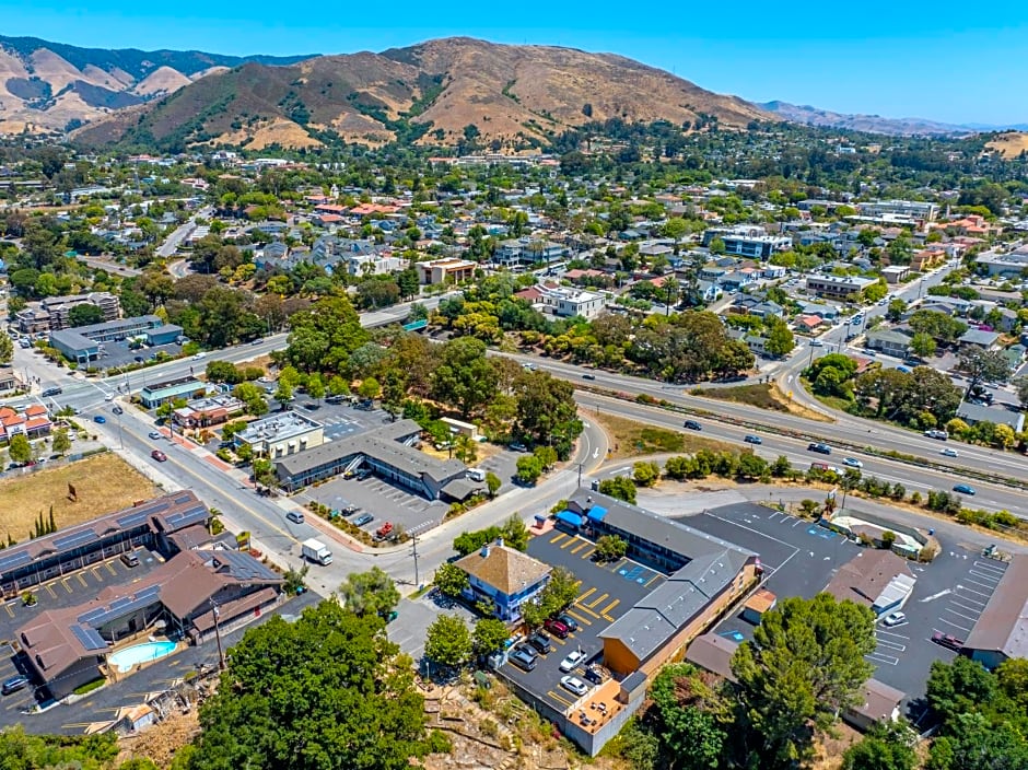 DOWNTOWN SLO INN - SAN LUIS OBISPO