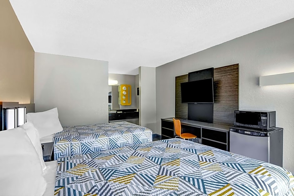 Motel 6-Dalton, GA