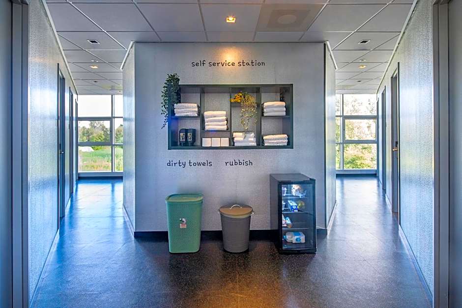 Diamond Capsule Hotel Amsterdam South