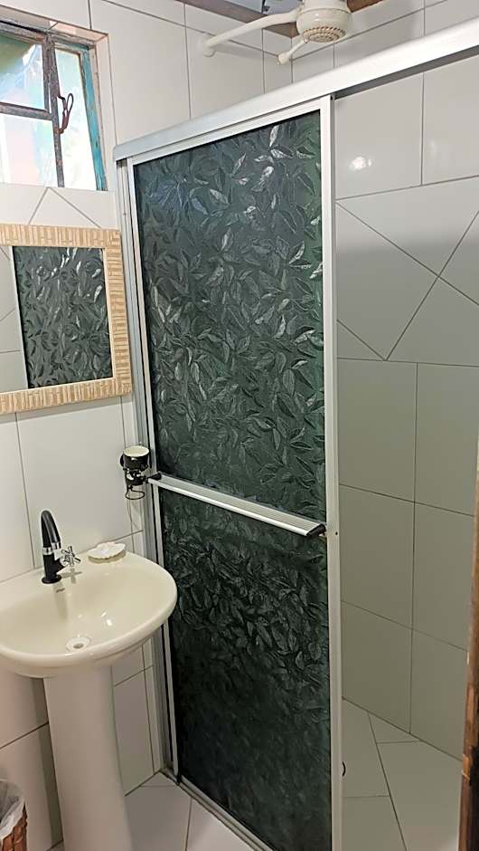 Pousada Sobre as Ondas - ILHA DO MEL - PR