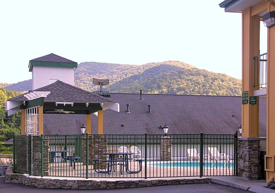 Quality Inn & Suites Biltmore East – Asheville, NC