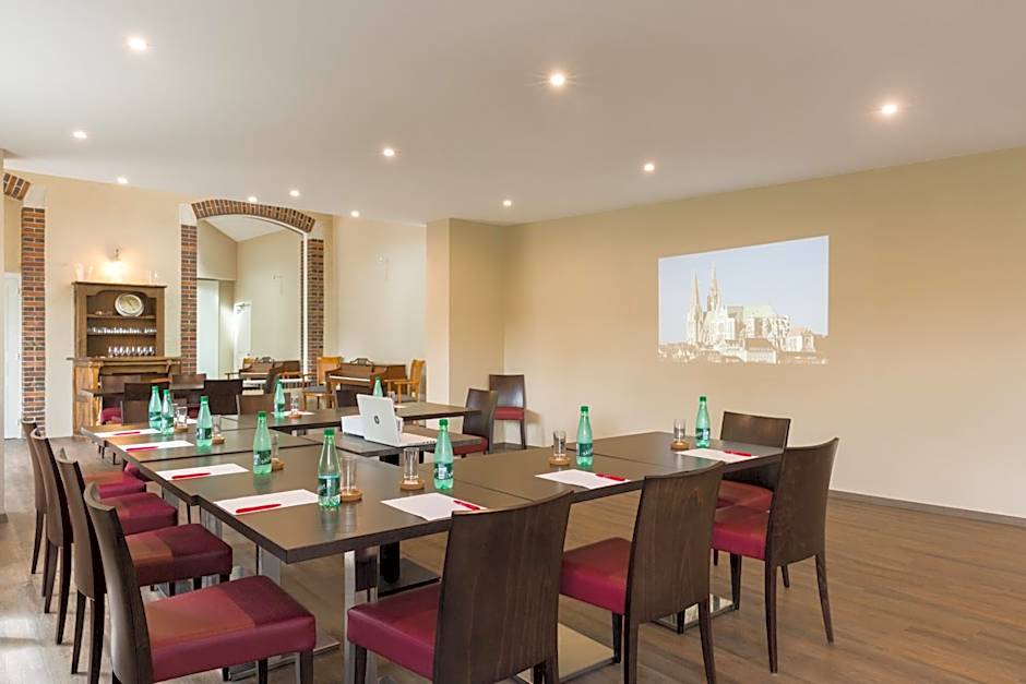 The Originals City, Le Relais des Carnutes, Dreux Ouest (Inter-Hotel)