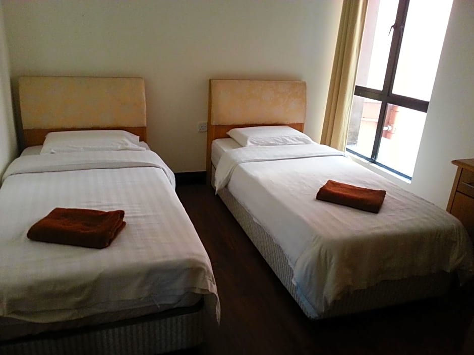 Homestay Marina Court