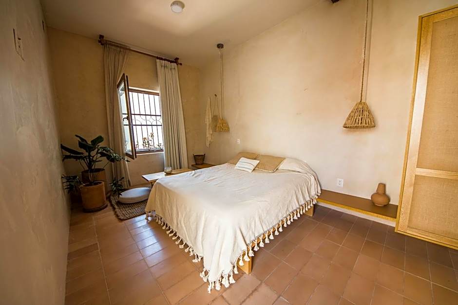 Casa Montore by Barrio Mexico