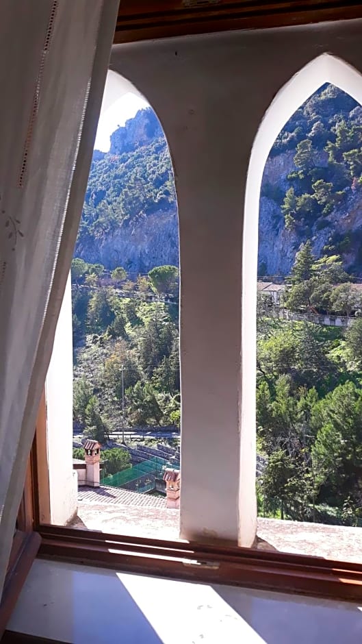 Le Terrazze Sul Pollino B&B