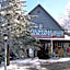 Cozy Mountain Top Ski Studio
