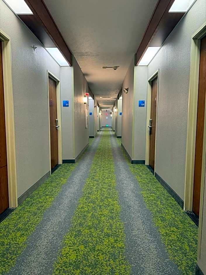 Wyndham Garden Anchorage Airport