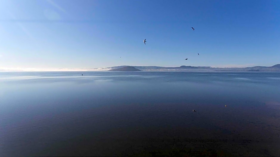 Waiteti Lakefront Motel