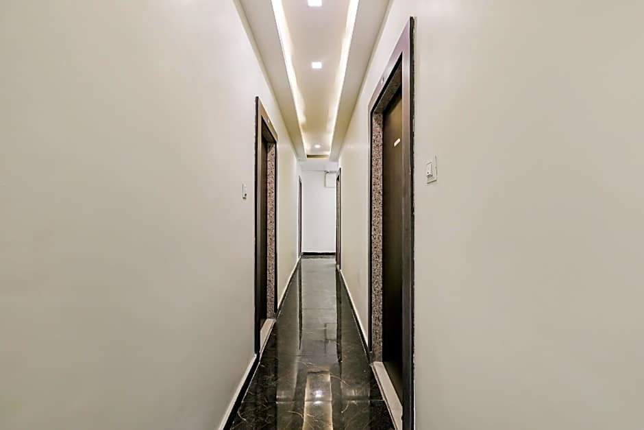 Hotel Cherry by OYO Rooms – Bhopal, IN