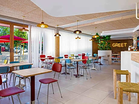 greet hotel Salon de Provence