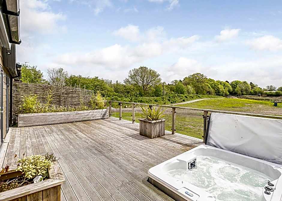 Ladera Retreat Lodges