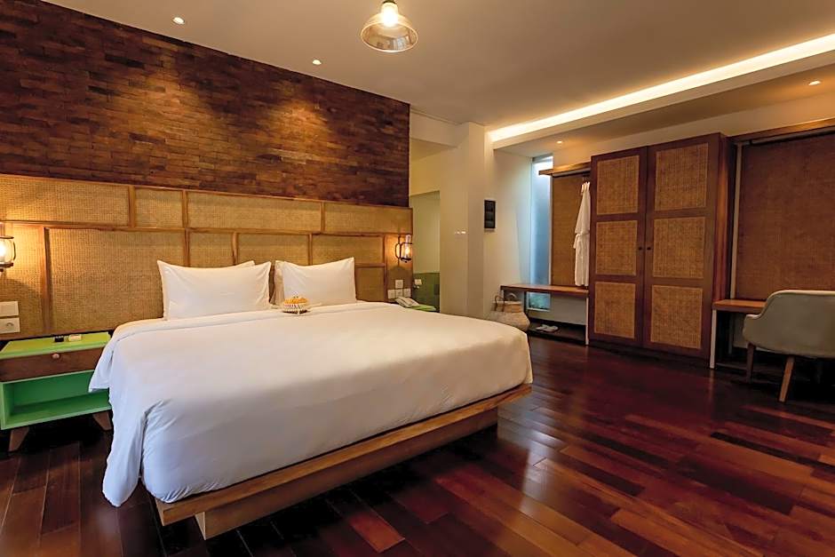 Photo 1 of 15 of Family Signature 2 Bedroom Suite, Bathtub, Balcony
