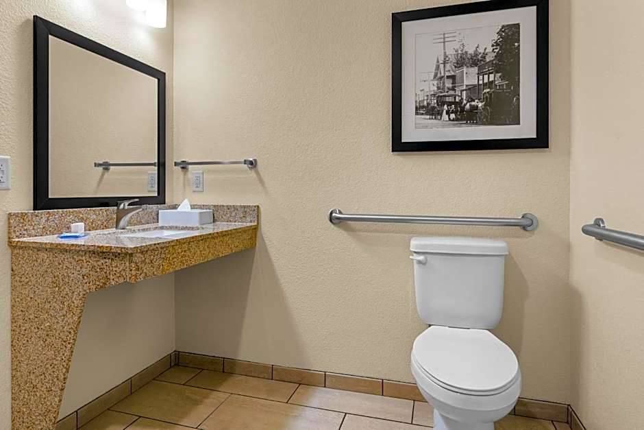 Cobblestone Hotel & Suites - Lynden