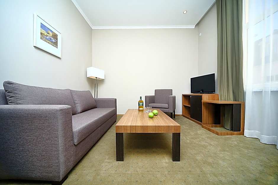 Tskaltubo Plaza Hotel