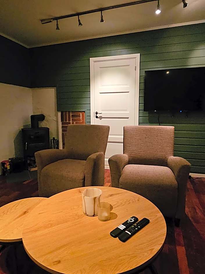 Enter Backpack Apartments