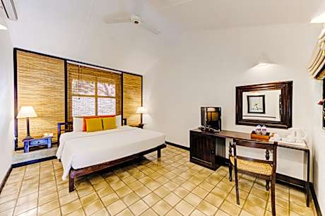 Superior Twin Garden View Triple