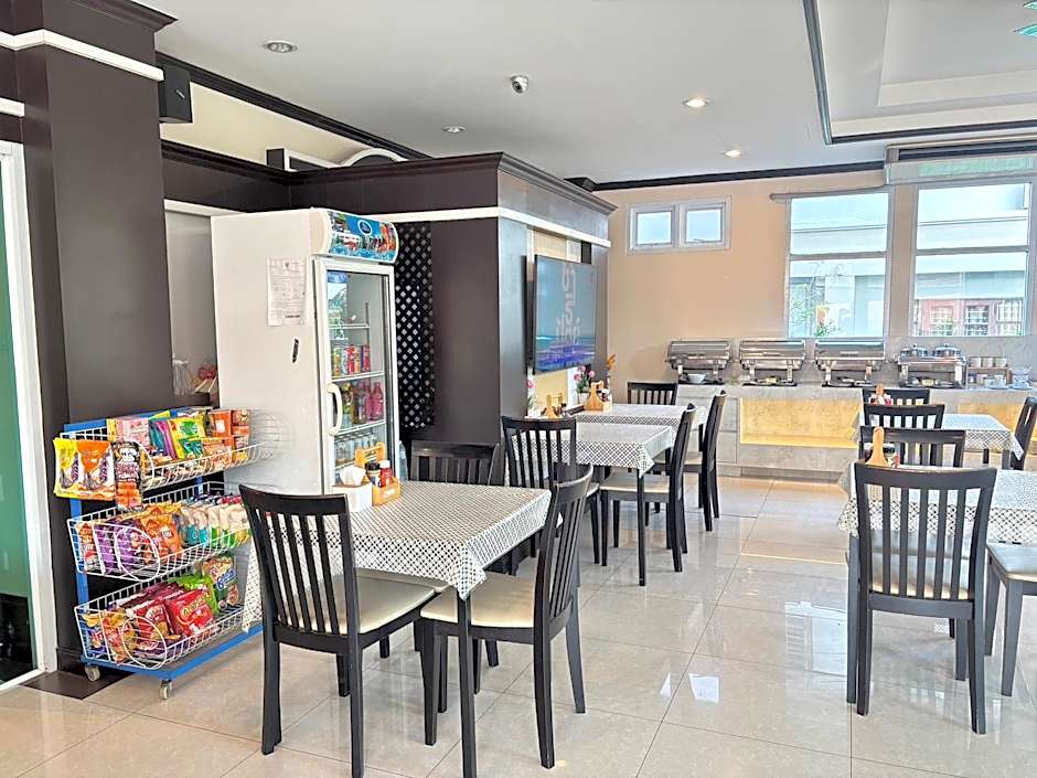 Excella Hotel