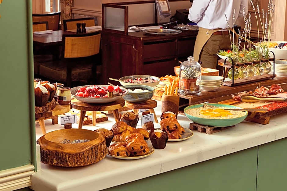 Richmond Hill Hotel