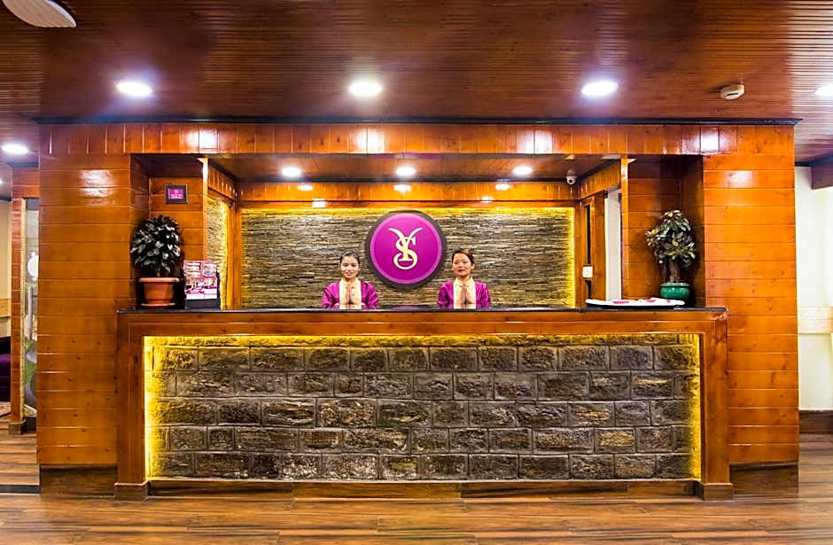Sumitel Hotel 500 meters from Mall Road