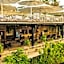 Falcon Hotel