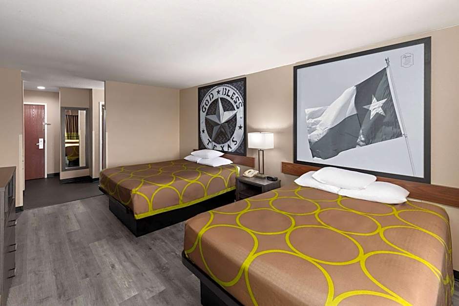 Super 8 by Wyndham Lubbock West