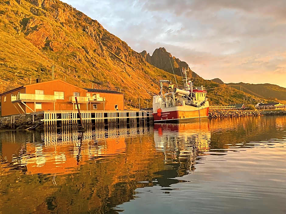 The Harbour House, dorm and twin, selfservice hostel