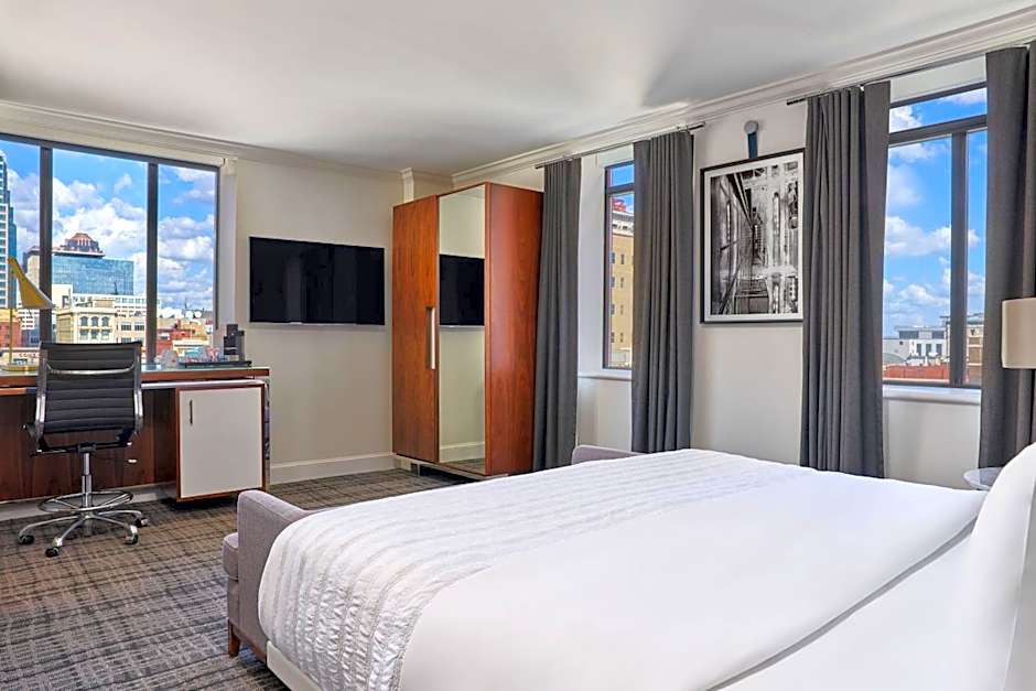 Le Meridien Indianapolis