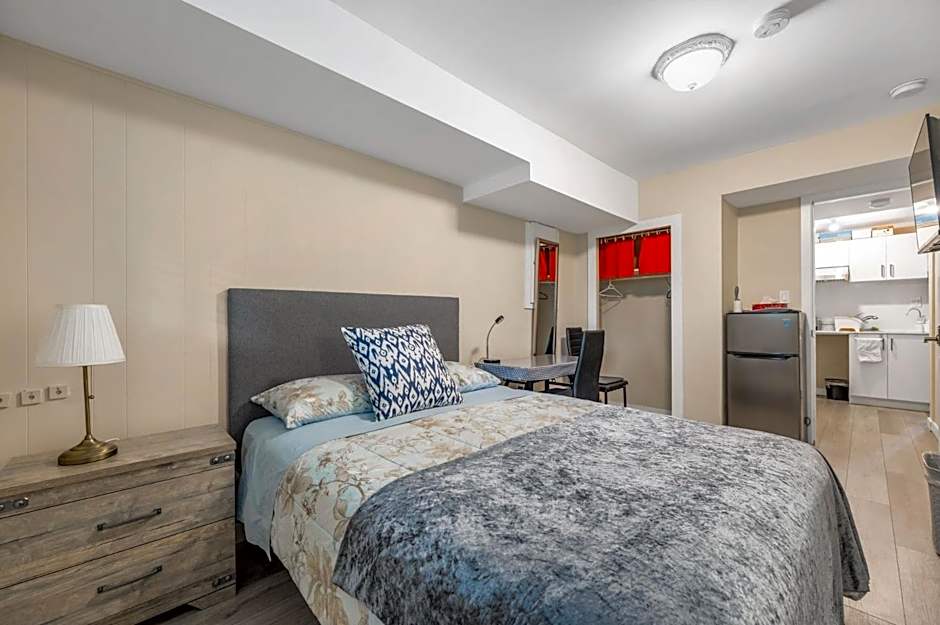 Orchid House near Vancouver YVR Airport