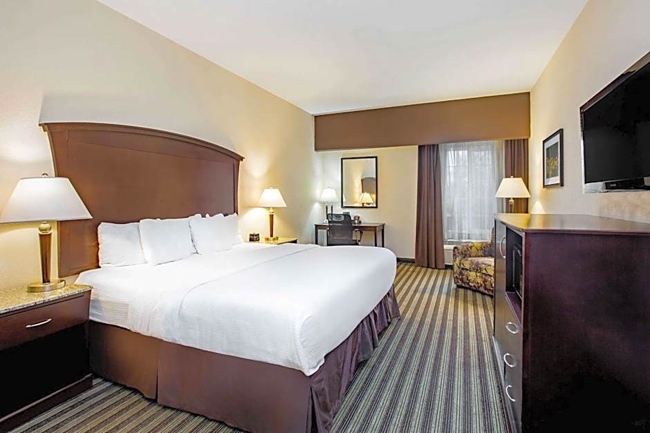 La Quinta Inn & Suites by Wyndham Fowler