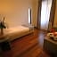 Jet Hotel