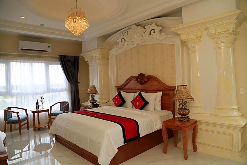Photo 1 of 1 of Executive Suite, City View
