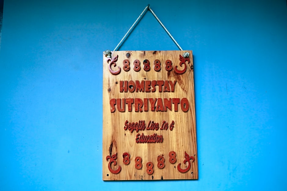 Sutriyanto Homestay by ZUZU