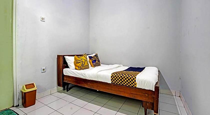 SPOT ON 91325 Pondok Hijau Guest House Syariah