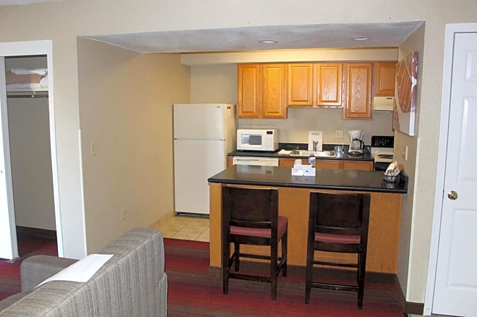Hawthorn Extended Stay by Wyndham Wichita