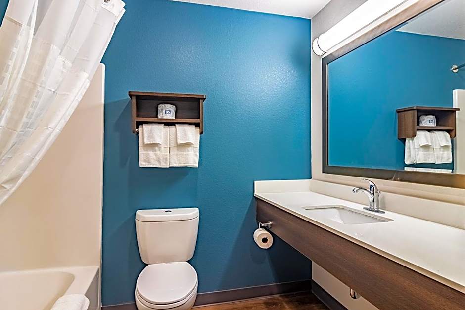 WoodSpring Suites Toledo Maumee