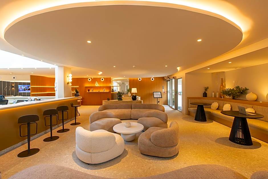 Golden Tulip Avignon Le Paradou