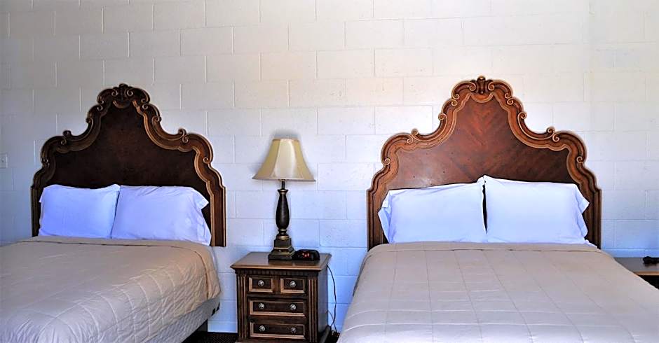 Photo 1 of 2 of Deluxe 2 Queen Beds