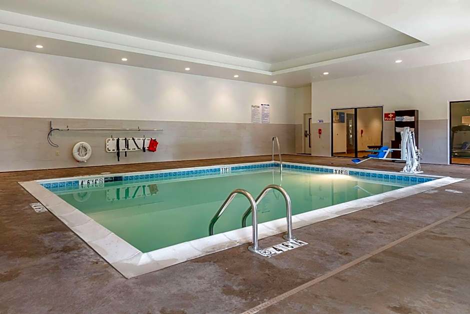 Comfort Suites Dry Ridge