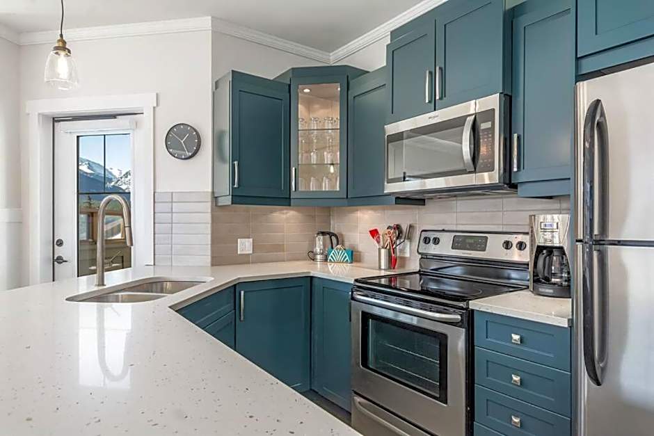 The Grand Escape Downtown Canmore